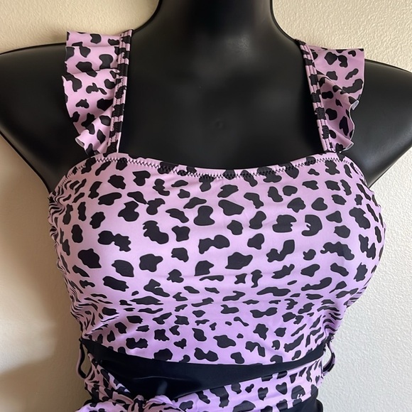 Show your beauty on the beach swim suit - Picture 4 of 7